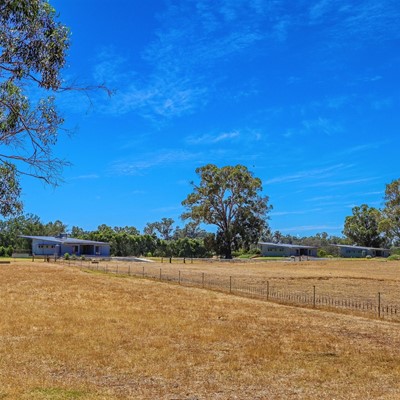 Stirling Estate Chalets Image